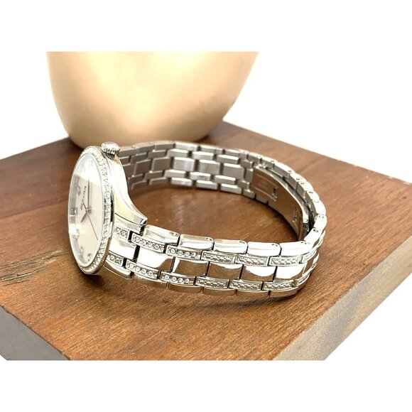 Bulova Women's Watch 96X145 Quartz Mother of Pearl Dial Silver Steel 32mm Set - Picture 9 of 14